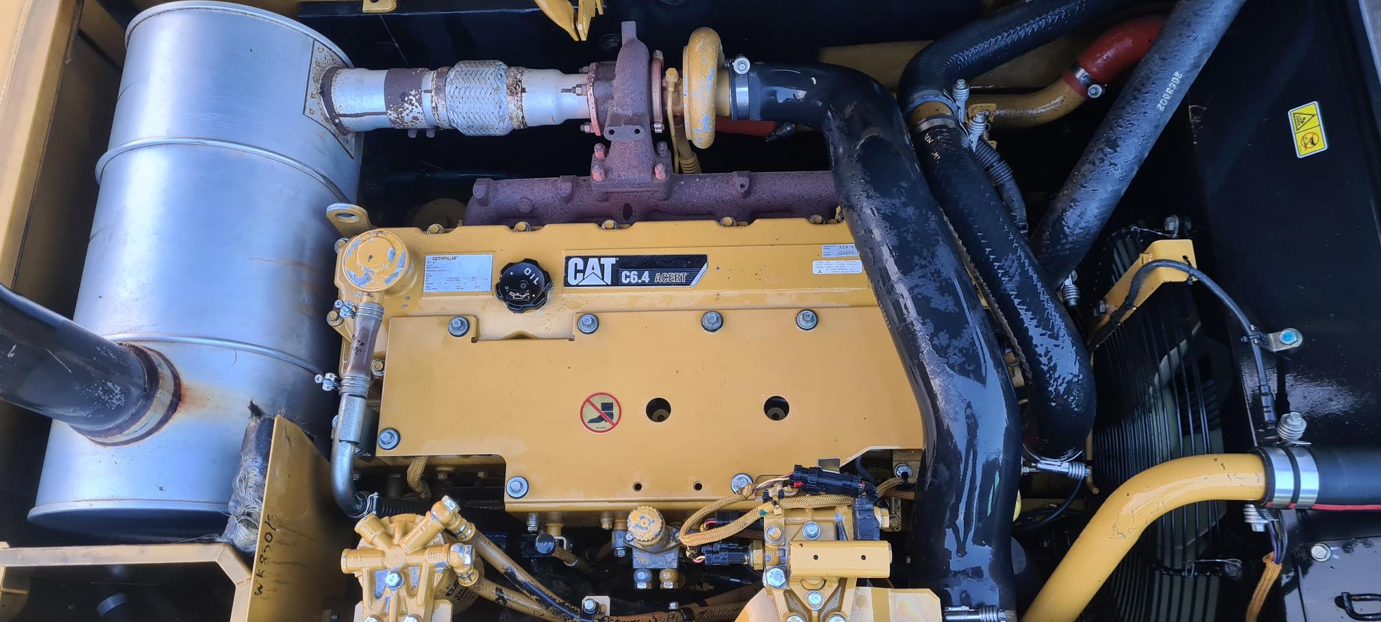 CAT 323 DL