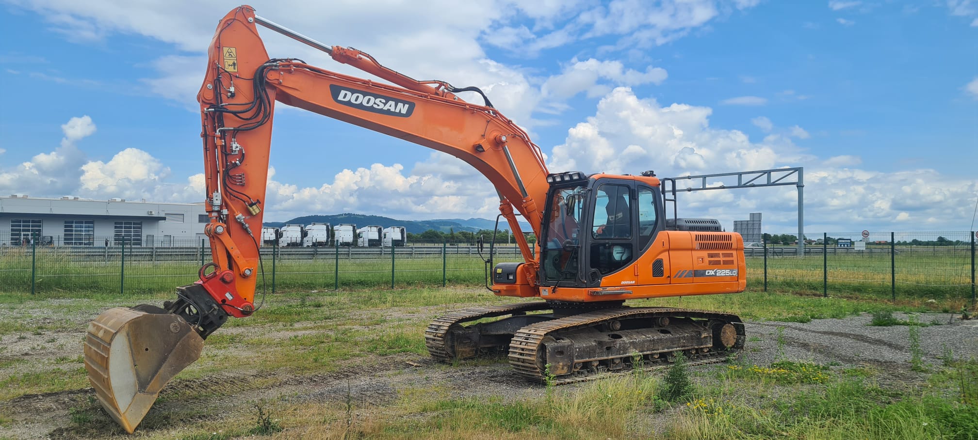 Doosan DX225LC