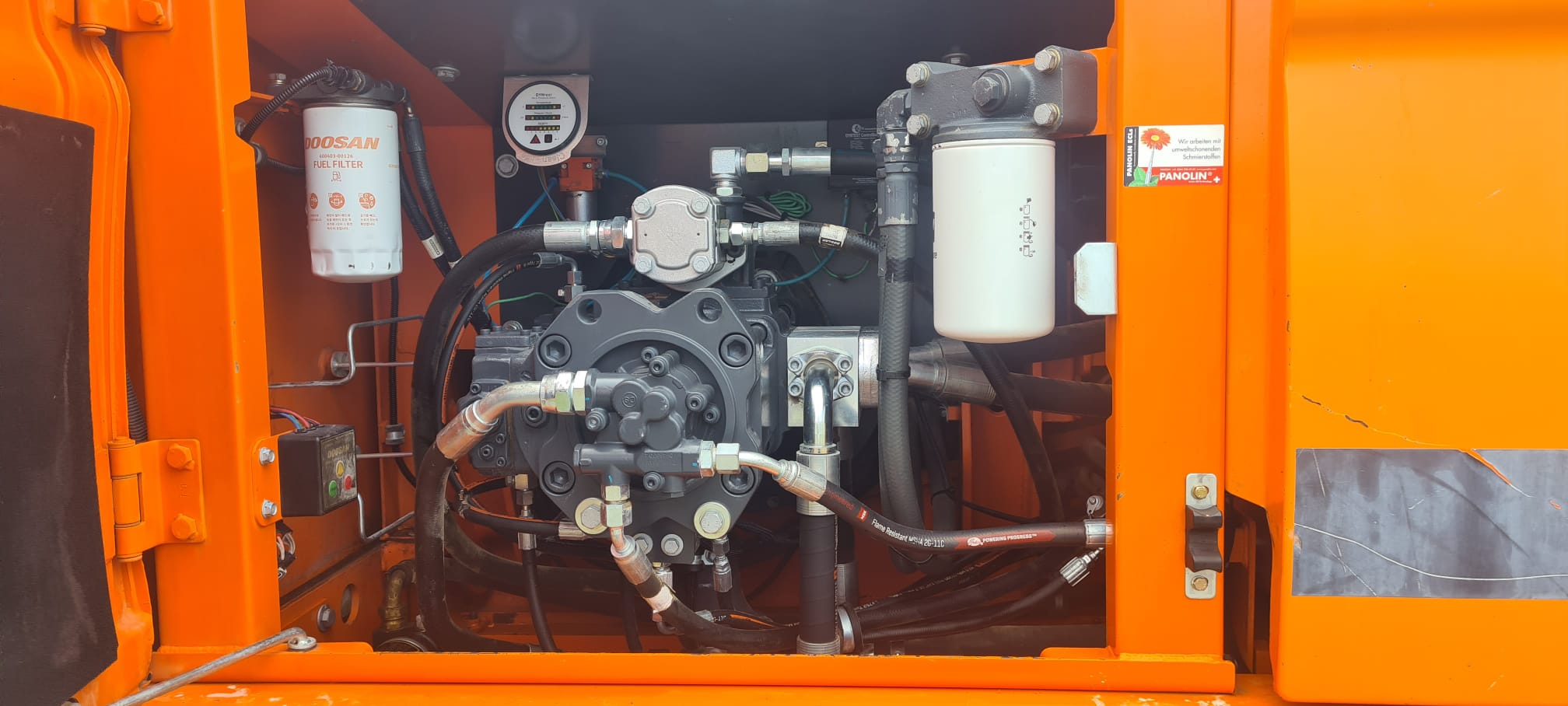 Doosan DX225LC