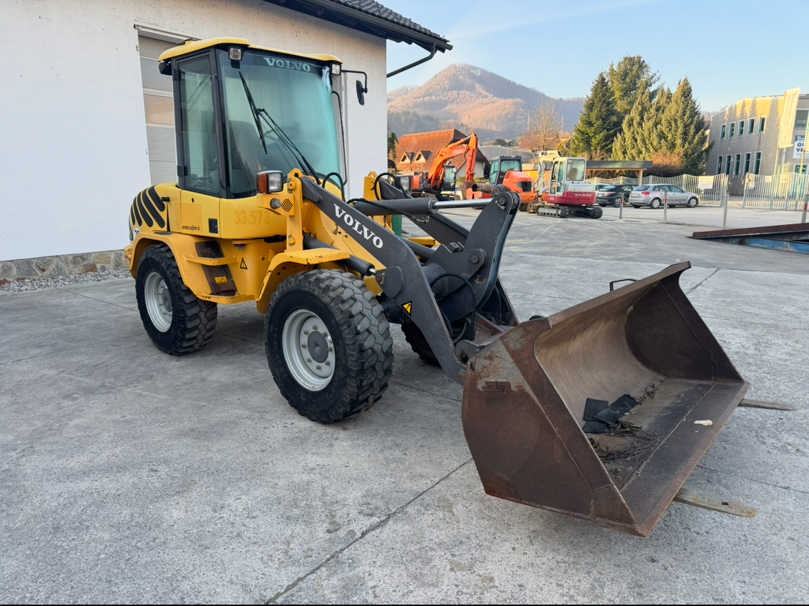 Volvo L30