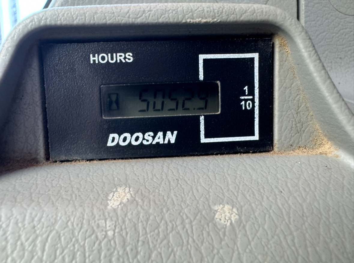Doosan DX140W