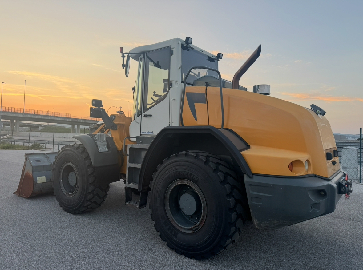 Liebherr L538