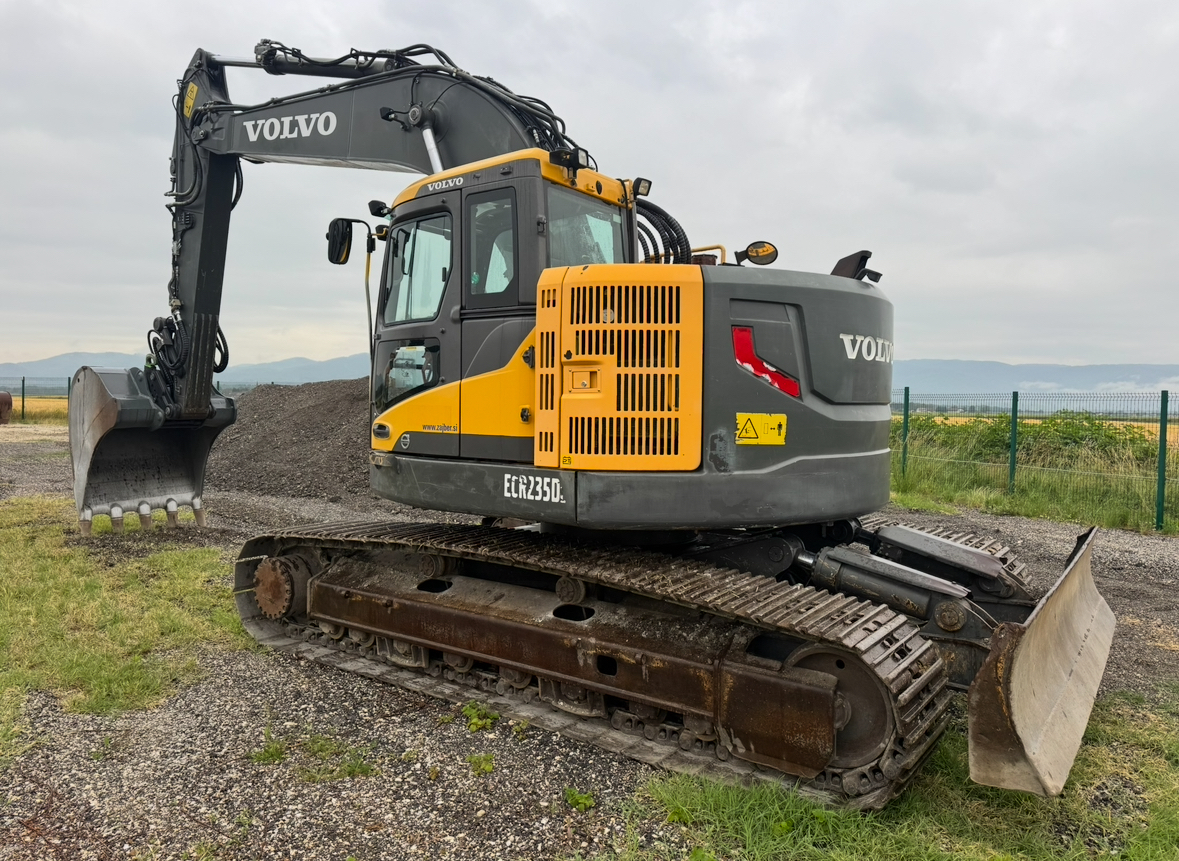 Volvo ECR235DL