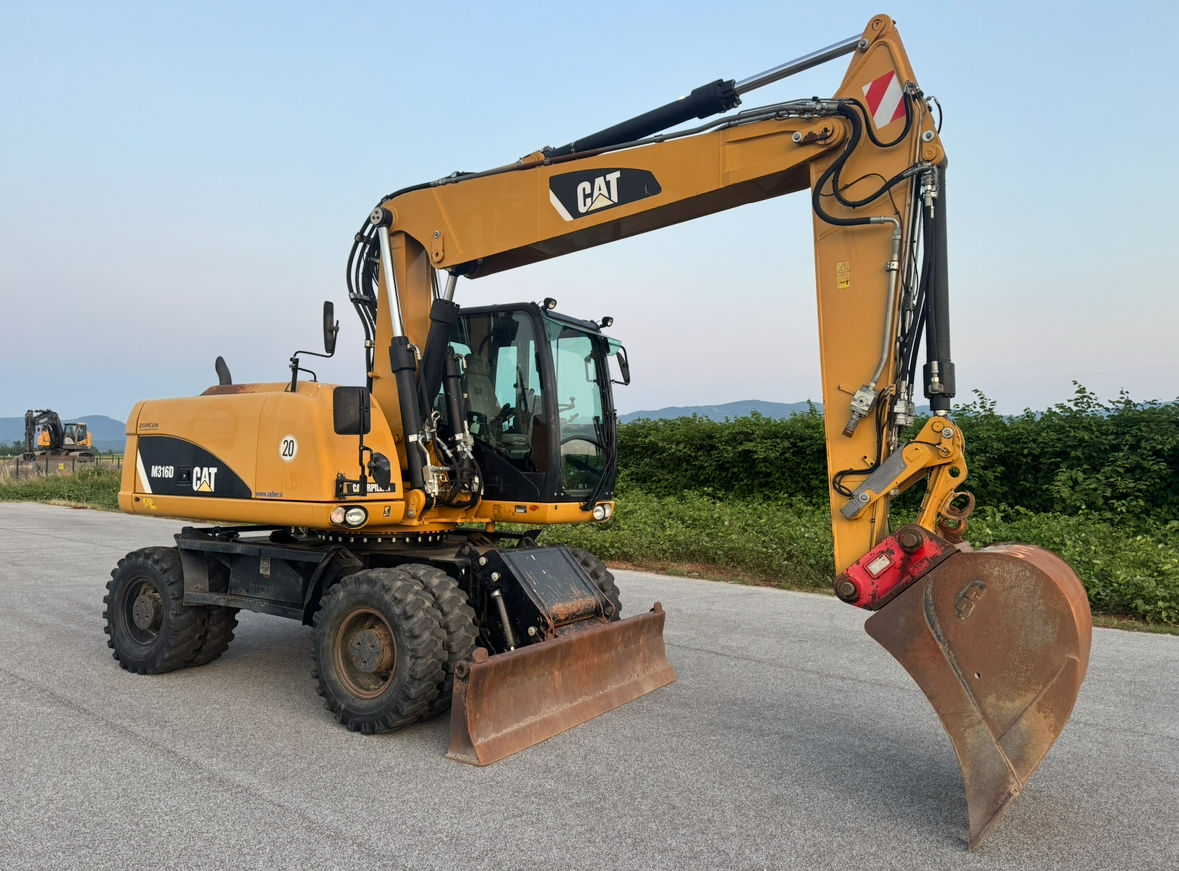 Caterpillar M316D