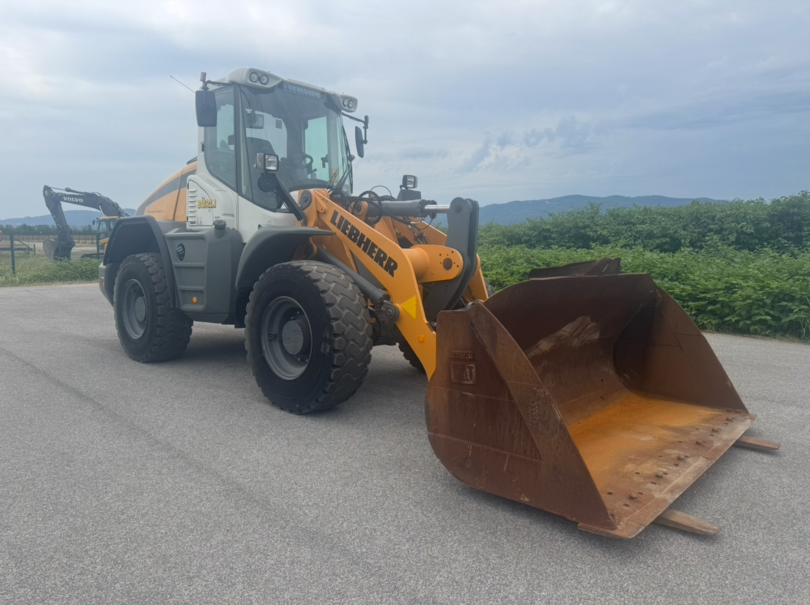 Liebherr L526