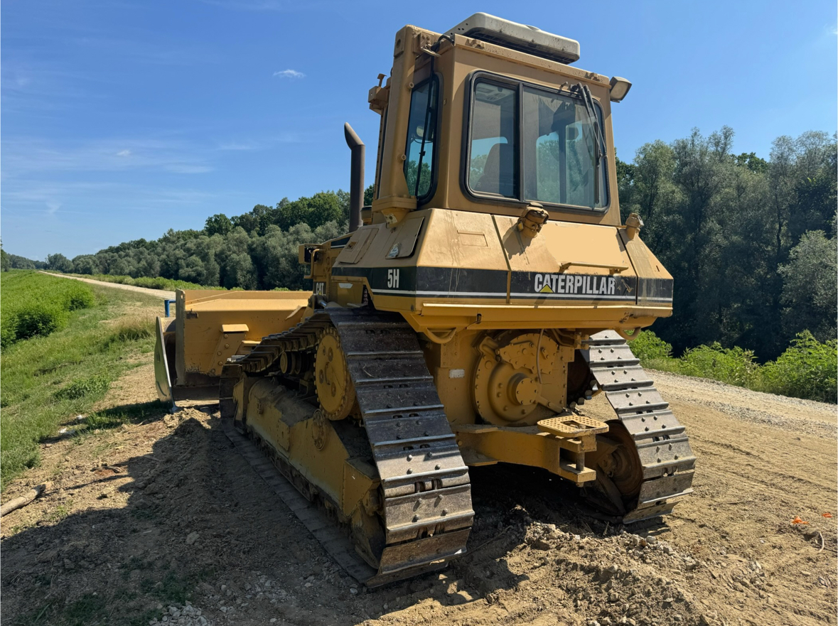 Caterpillar D5H