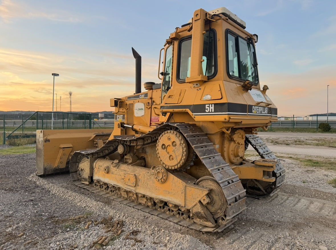 Caterpillar D5H