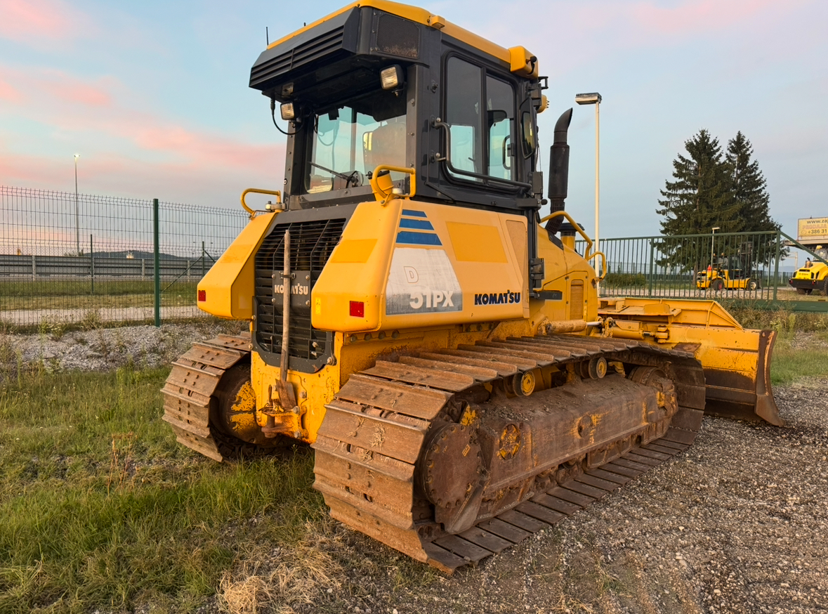 Komatsu D51PX
