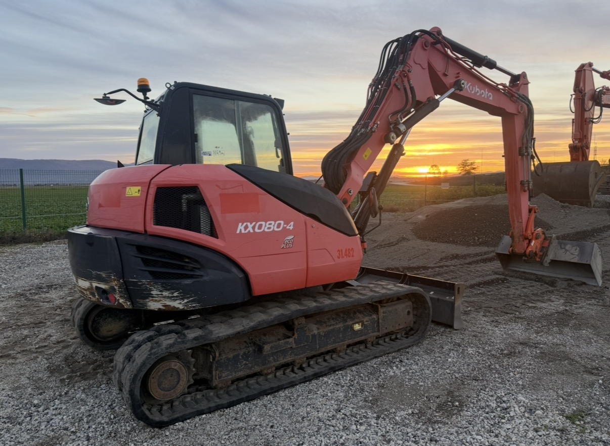 Kubota KX080-4