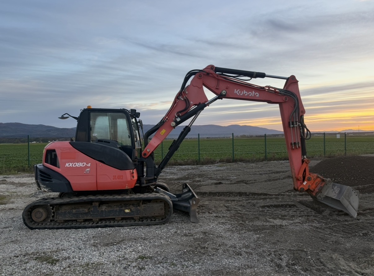 Kubota KX080-4