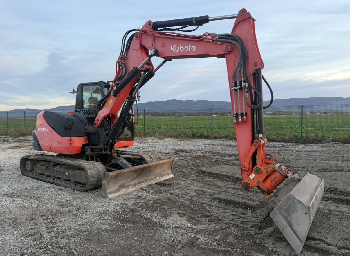 Kubota KX080-4