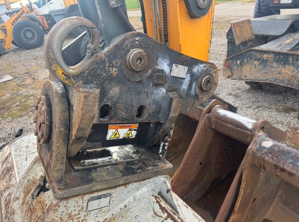 Hyundai 140W