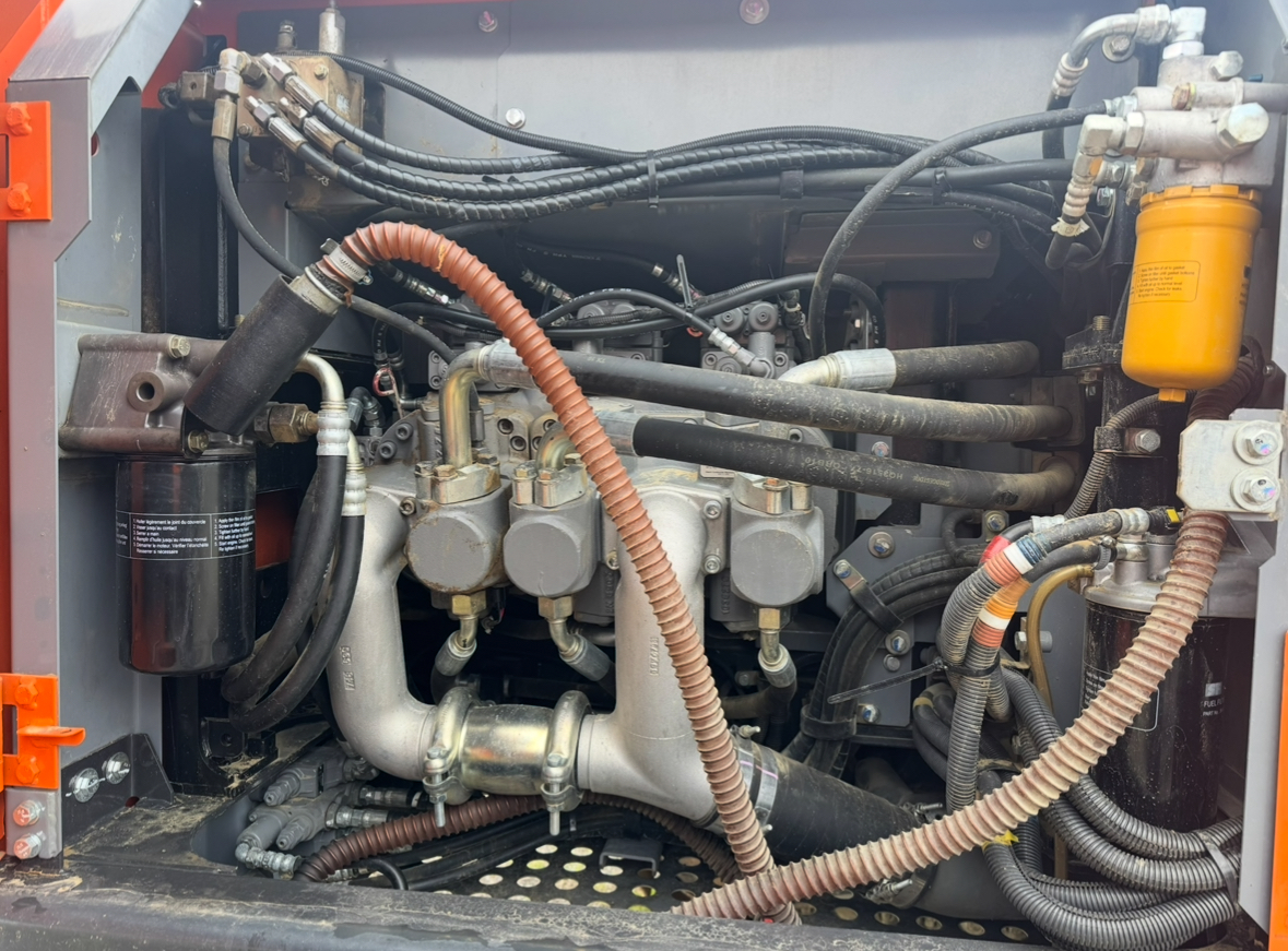 Hitachi ZX210
