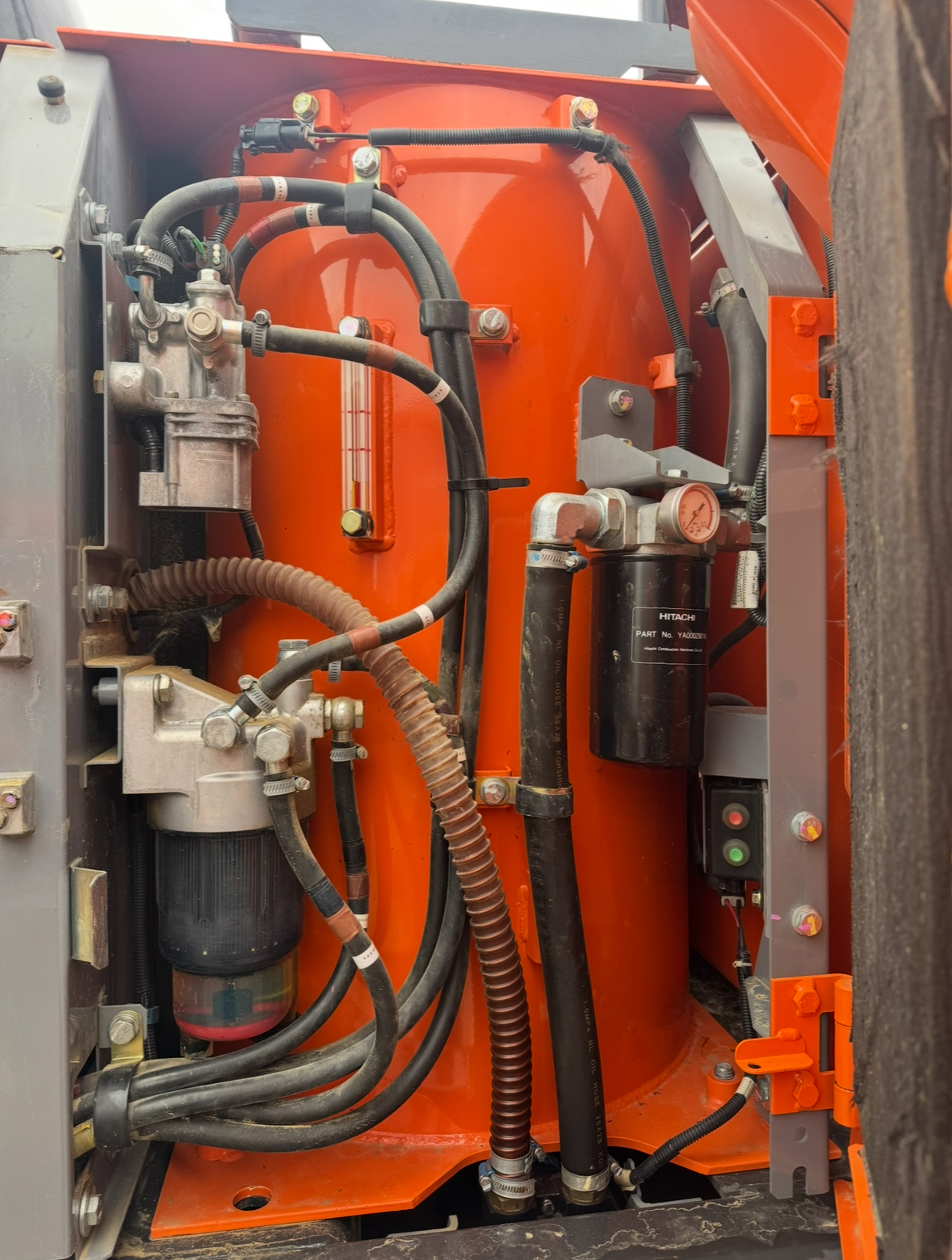 Hitachi ZX210
