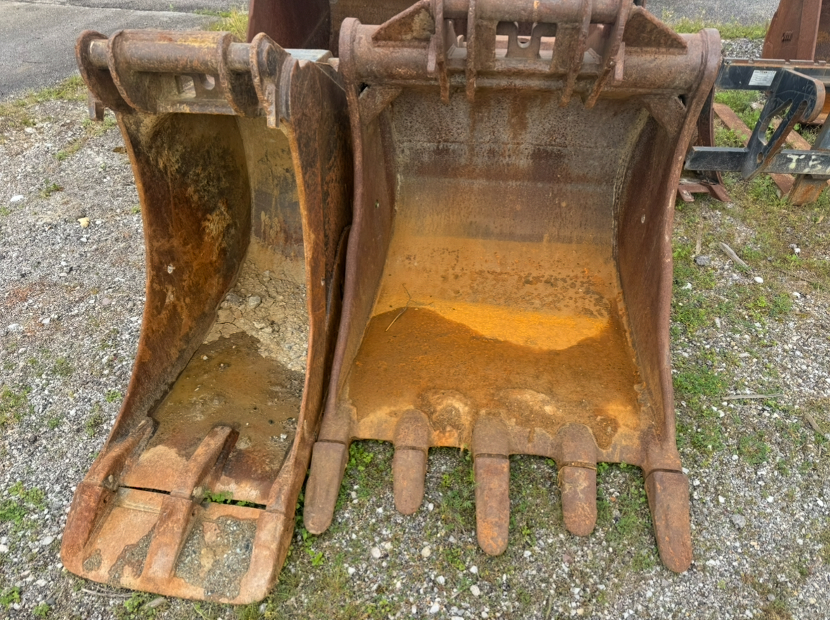 Hitachi ZX210