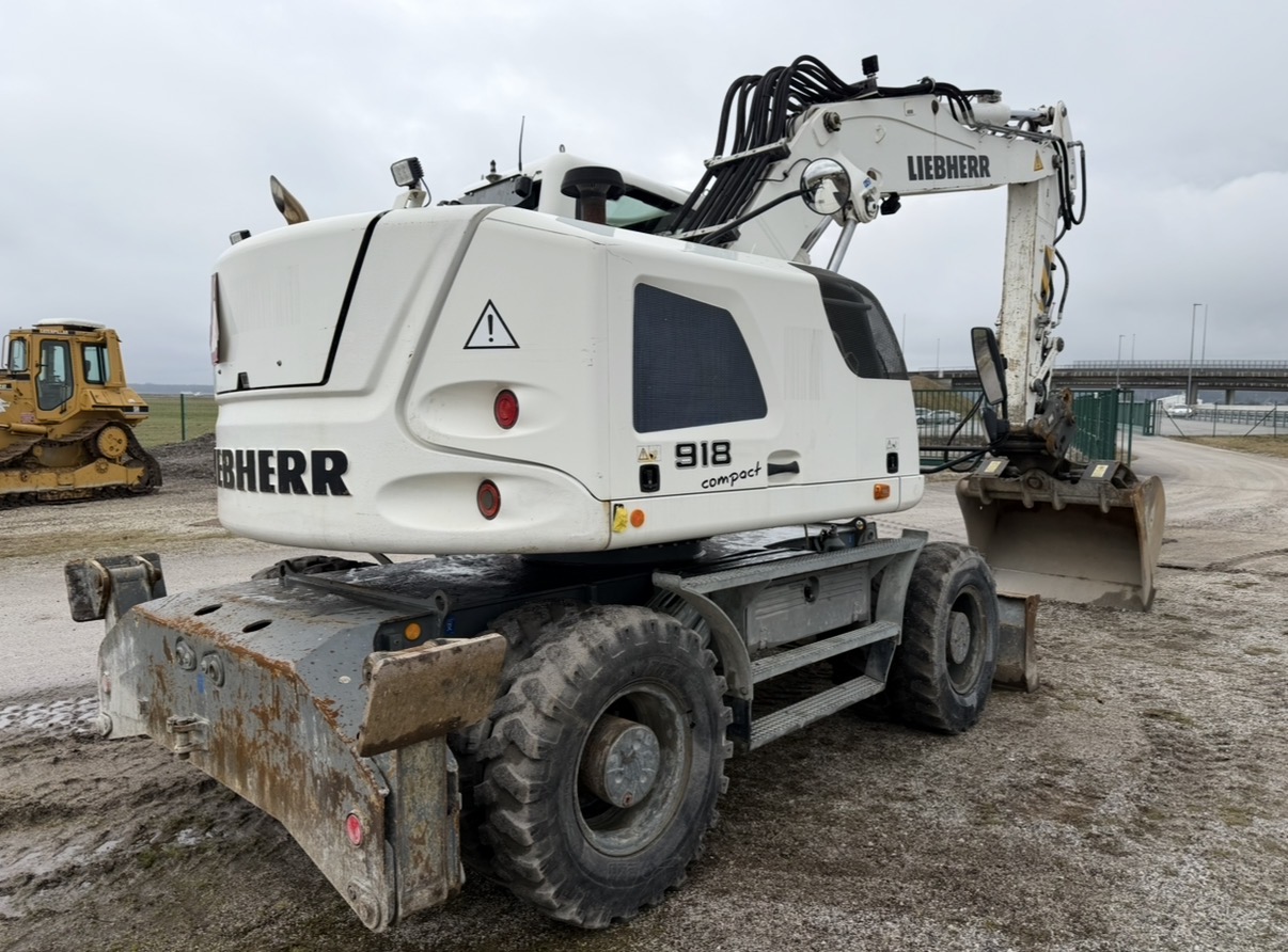 Liebherr A918 Compact 3X Zlica