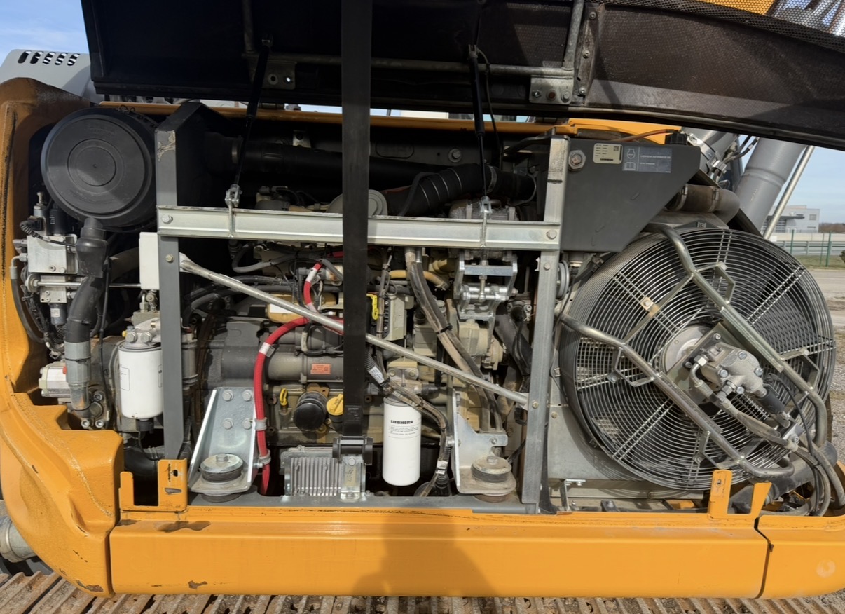 Liebherr R914 Compact